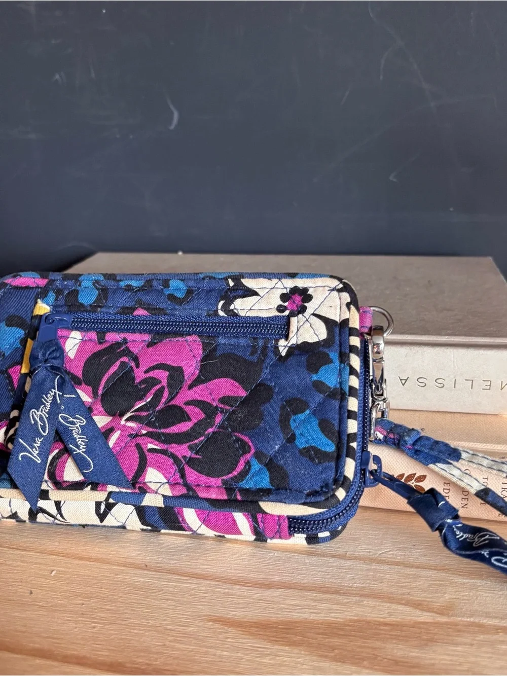 Vera Bradley floral print wristlet - Picture 4 of 6